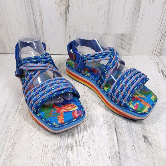 Farm Rio Blue Macaw Multicolor Floral Platform Sandals with Rainbow Sole #751 - Picture 5 of 13